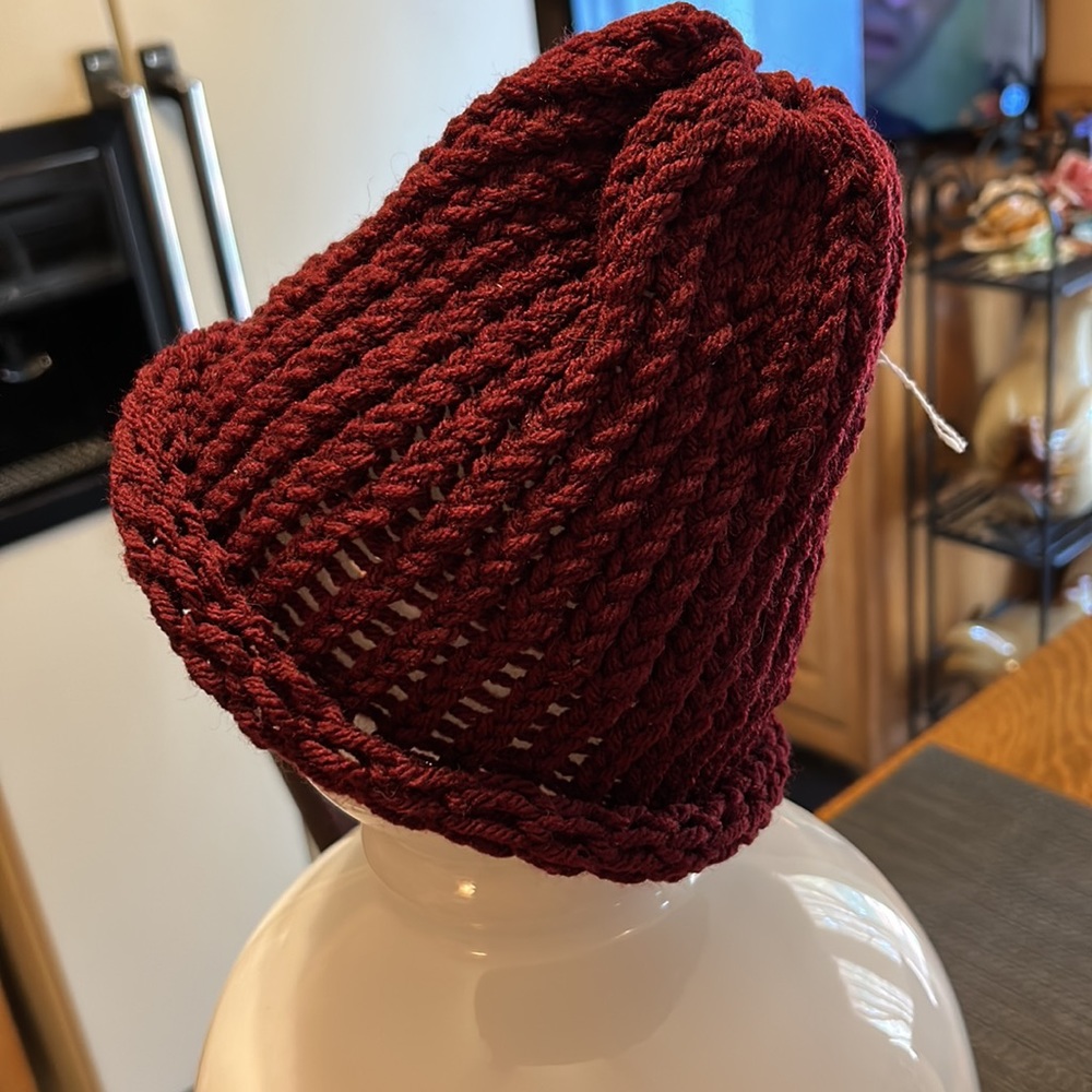 Beautiful Girl’s Handmade knit Burgundy Hat and scarf with Pompoms ends scarf - Picture 8 of 9